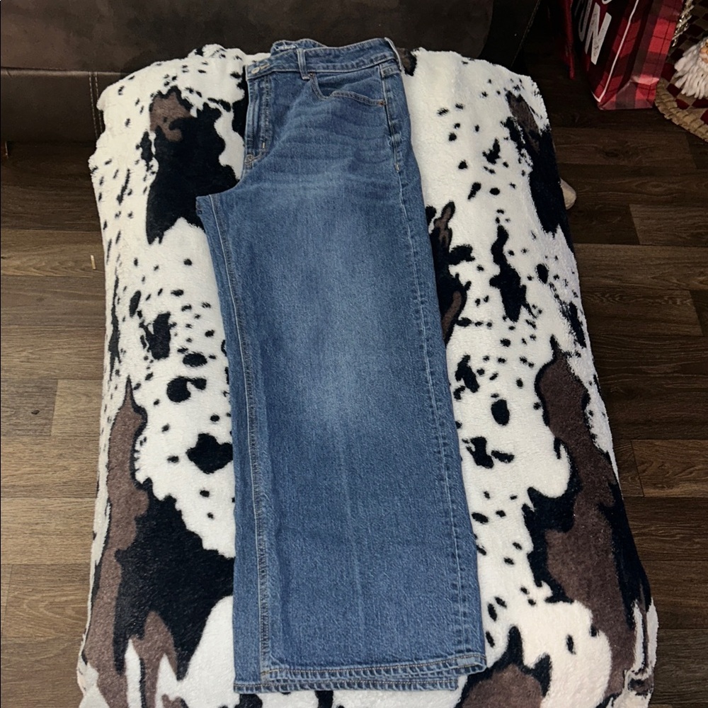 Old Navy Women's Straight Leg Blue Jeans